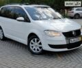 Белый Фольксваген Туран, объемом двигателя 1.9 л и пробегом 275 тыс. км за 10799 $, фото 5 на Automoto.ua