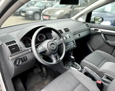 Белый Фольксваген Туран, объемом двигателя 1.4 л и пробегом 190 тыс. км за 9850 $, фото 8 на Automoto.ua