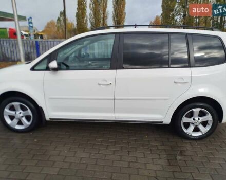 Білий Фольксваген Туран, об'ємом двигуна 1.4 л та пробігом 238 тис. км за 8800 $, фото 7 на Automoto.ua