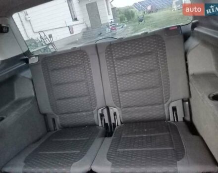 Білий Фольксваген Туран, об'ємом двигуна 1.6 л та пробігом 255 тис. км за 8150 $, фото 4 на Automoto.ua