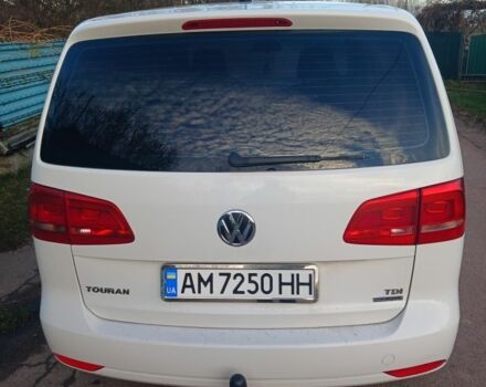 Білий Фольксваген Туран, об'ємом двигуна 1.6 л та пробігом 255 тис. км за 9300 $, фото 2 на Automoto.ua