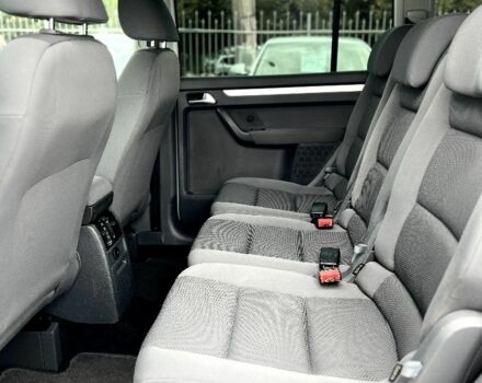 Белый Фольксваген Туран, объемом двигателя 1.4 л и пробегом 190 тыс. км за 9850 $, фото 12 на Automoto.ua