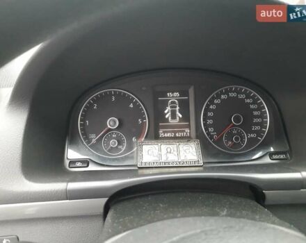 Белый Фольксваген Туран, объемом двигателя 1.6 л и пробегом 255 тыс. км за 8600 $, фото 20 на Automoto.ua