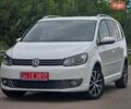 Белый Фольксваген Туран, объемом двигателя 1.4 л и пробегом 165 тыс. км за 9999 $, фото 1 на Automoto.ua