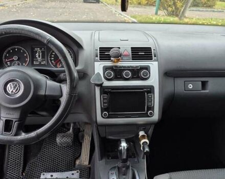 Білий Фольксваген Туран, об'ємом двигуна 1.4 л та пробігом 285 тис. км за 6000 $, фото 8 на Automoto.ua