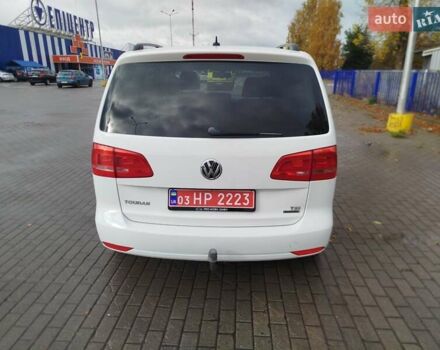 Білий Фольксваген Туран, об'ємом двигуна 1.4 л та пробігом 238 тис. км за 8800 $, фото 5 на Automoto.ua