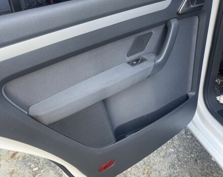 Білий Фольксваген Туран, об'ємом двигуна 1.4 л та пробігом 198 тис. км за 9199 $, фото 14 на Automoto.ua