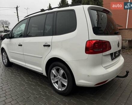 Білий Фольксваген Туран, об'ємом двигуна 1.6 л та пробігом 218 тис. км за 8700 $, фото 14 на Automoto.ua