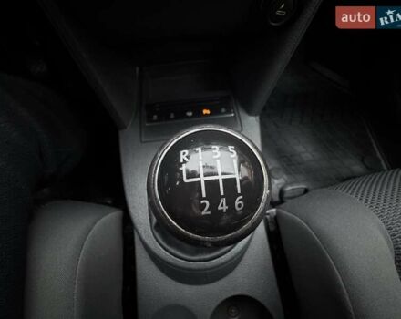 Білий Фольксваген Туран, об'ємом двигуна 1.6 л та пробігом 218 тис. км за 8700 $, фото 36 на Automoto.ua