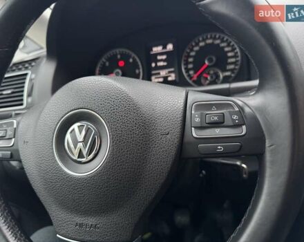 Білий Фольксваген Туран, об'ємом двигуна 1.6 л та пробігом 218 тис. км за 8700 $, фото 30 на Automoto.ua