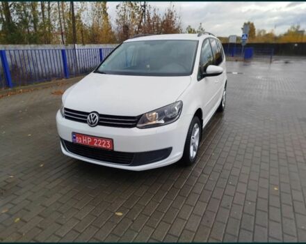 Белый Фольксваген Туран, объемом двигателя 1.4 л и пробегом 238 тыс. км за 8600 $, фото 2 на Automoto.ua