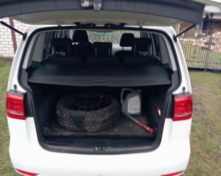 Белый Фольксваген Туран, объемом двигателя 1.4 л и пробегом 238 тыс. км за 8600 $, фото 4 на Automoto.ua