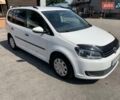 Білий Фольксваген Туран, об'ємом двигуна 1.6 л та пробігом 324 тис. км за 10000 $, фото 2 на Automoto.ua