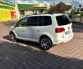 Белый Фольксваген Туран, объемом двигателя 1.6 л и пробегом 298 тыс. км за 8500 $, фото 3 на Automoto.ua