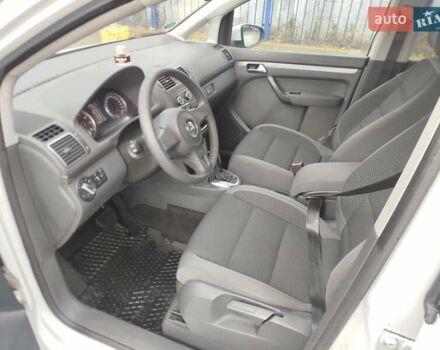 Білий Фольксваген Туран, об'ємом двигуна 1.4 л та пробігом 238 тис. км за 8800 $, фото 17 на Automoto.ua