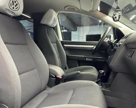 Белый Фольксваген Туран, объемом двигателя 1.6 л и пробегом 188 тыс. км за 12500 $, фото 17 на Automoto.ua