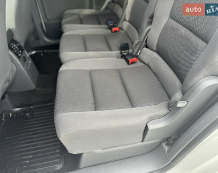 Білий Фольксваген Туран, об'ємом двигуна 1.6 л та пробігом 264 тис. км за 9650 $, фото 23 на Automoto.ua