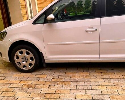 Белый Фольксваген Туран, объемом двигателя 1.6 л и пробегом 360 тыс. км за 9000 $, фото 5 на Automoto.ua