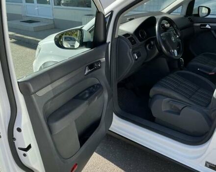 Белый Фольксваген Туран, объемом двигателя 1.4 л и пробегом 180 тыс. км за 9450 $, фото 30 на Automoto.ua