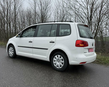 Белый Фольксваген Туран, объемом двигателя 1.39 л и пробегом 221 тыс. км за 9499 $, фото 5 на Automoto.ua