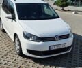 Белый Фольксваген Туран, объемом двигателя 1.97 л и пробегом 263 тыс. км за 12000 $, фото 1 на Automoto.ua