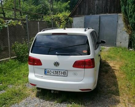Белый Фольксваген Туран, объемом двигателя 1.6 л и пробегом 230 тыс. км за 9800 $, фото 3 на Automoto.ua
