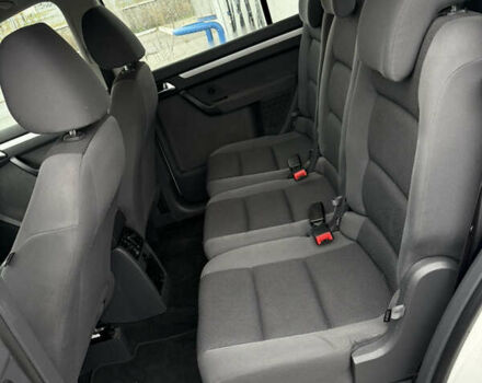 Белый Фольксваген Туран, объемом двигателя 1.39 л и пробегом 221 тыс. км за 9499 $, фото 31 на Automoto.ua