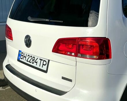 Белый Фольксваген Туран, объемом двигателя 1.4 л и пробегом 178 тыс. км за 11400 $, фото 3 на Automoto.ua