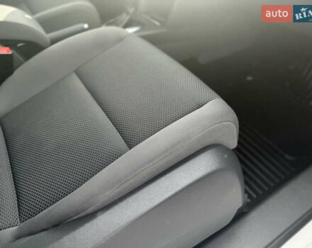 Білий Фольксваген Туран, об'ємом двигуна 1.6 л та пробігом 264 тис. км за 9650 $, фото 29 на Automoto.ua