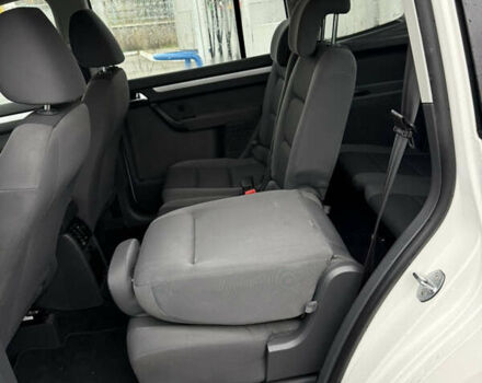 Белый Фольксваген Туран, объемом двигателя 1.39 л и пробегом 221 тыс. км за 9499 $, фото 30 на Automoto.ua