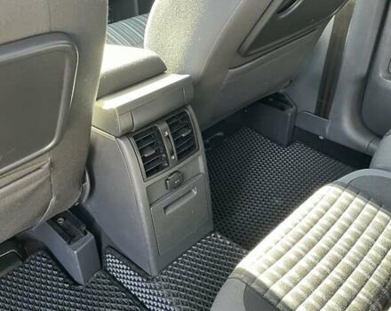 Белый Фольксваген Туран, объемом двигателя 1.4 л и пробегом 180 тыс. км за 9450 $, фото 19 на Automoto.ua