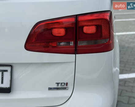 Білий Фольксваген Туран, об'ємом двигуна 1.6 л та пробігом 264 тис. км за 9650 $, фото 8 на Automoto.ua