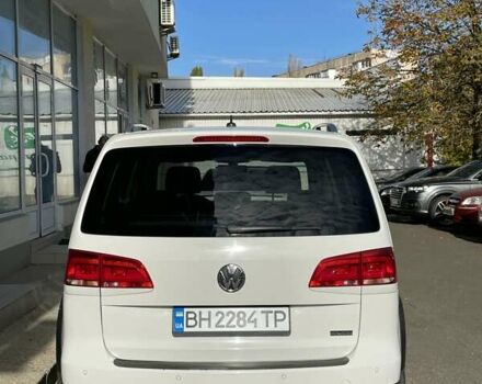 Белый Фольксваген Туран, объемом двигателя 1.4 л и пробегом 180 тыс. км за 9450 $, фото 5 на Automoto.ua