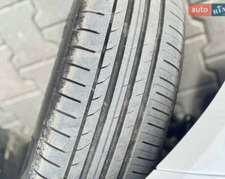 Білий Фольксваген Туран, об'ємом двигуна 1.6 л та пробігом 264 тис. км за 9650 $, фото 9 на Automoto.ua