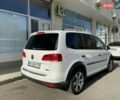 Білий Фольксваген Туран, об'ємом двигуна 1.4 л та пробігом 187 тис. км за 9000 $, фото 4 на Automoto.ua