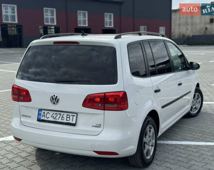 Білий Фольксваген Туран, об'ємом двигуна 1.6 л та пробігом 264 тис. км за 9650 $, фото 7 на Automoto.ua