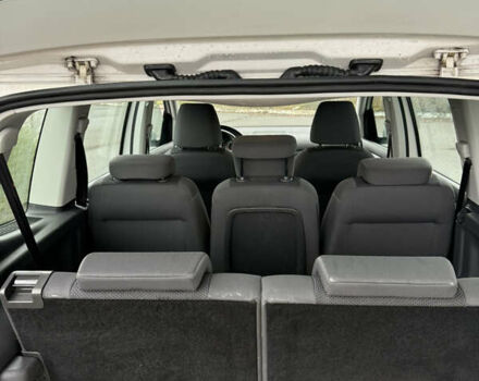 Белый Фольксваген Туран, объемом двигателя 1.39 л и пробегом 221 тыс. км за 9499 $, фото 32 на Automoto.ua