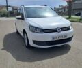 Белый Фольксваген Туран, объемом двигателя 1.6 л и пробегом 170 тыс. км за 10700 $, фото 3 на Automoto.ua