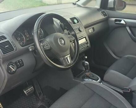 Білий Фольксваген Туран, об'ємом двигуна 1.6 л та пробігом 270 тис. км за 9450 $, фото 28 на Automoto.ua