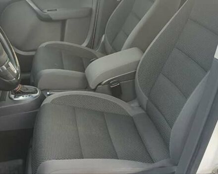 Білий Фольксваген Туран, об'ємом двигуна 1.6 л та пробігом 270 тис. км за 9450 $, фото 37 на Automoto.ua