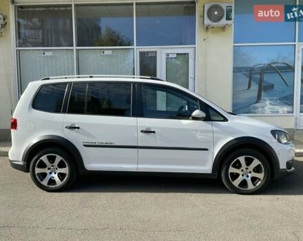 Белый Фольксваген Туран, объемом двигателя 1.4 л и пробегом 180 тыс. км за 9450 $, фото 3 на Automoto.ua