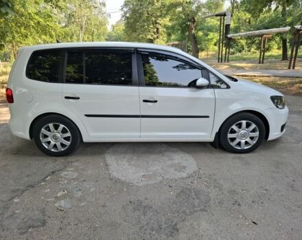 Белый Фольксваген Туран, объемом двигателя 1.6 л и пробегом 240 тыс. км за 9700 $, фото 3 на Automoto.ua