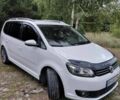 Білий Фольксваген Туран, об'ємом двигуна 1.97 л та пробігом 340 тис. км за 11000 $, фото 3 на Automoto.ua