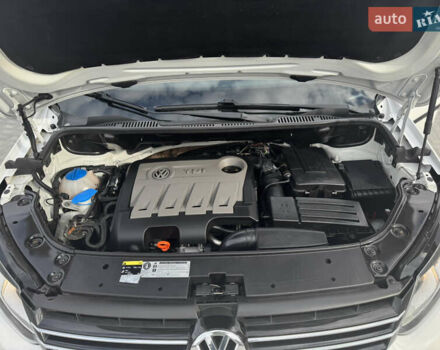 Білий Фольксваген Туран, об'ємом двигуна 1.6 л та пробігом 264 тис. км за 9650 $, фото 27 на Automoto.ua