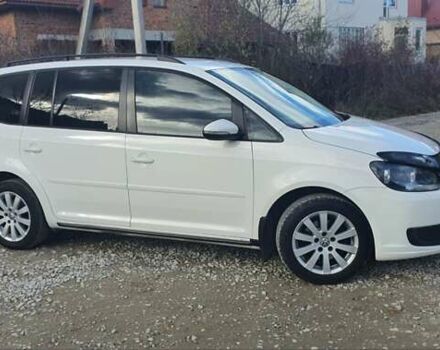 Білий Фольксваген Туран, об'ємом двигуна 1.6 л та пробігом 270 тис. км за 9450 $, фото 1 на Automoto.ua