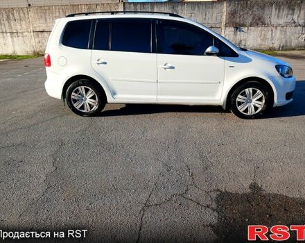 Білий Фольксваген Туран, об'ємом двигуна 2 л та пробігом 362 тис. км за 11700 $, фото 6 на Automoto.ua