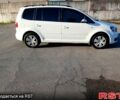 Білий Фольксваген Туран, об'ємом двигуна 2 л та пробігом 362 тис. км за 11700 $, фото 6 на Automoto.ua