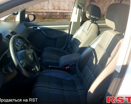 Білий Фольксваген Туран, об'ємом двигуна 2 л та пробігом 362 тис. км за 11700 $, фото 12 на Automoto.ua