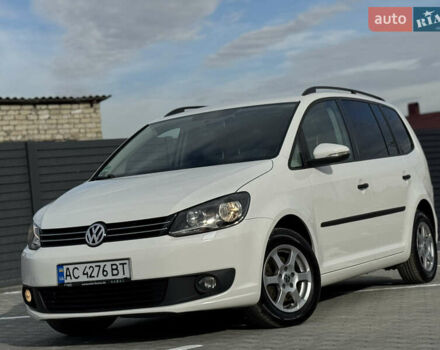 Білий Фольксваген Туран, об'ємом двигуна 1.6 л та пробігом 264 тис. км за 9650 $, фото 1 на Automoto.ua