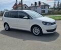 Белый Фольксваген Туран, объемом двигателя 1.6 л и пробегом 170 тыс. км за 10700 $, фото 6 на Automoto.ua